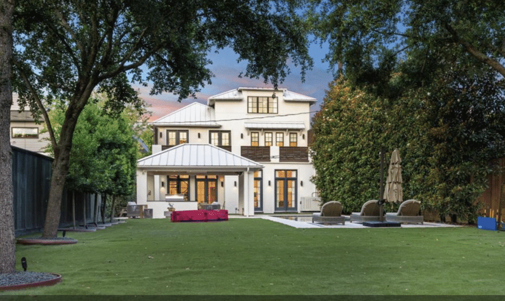 This beauty at 6340 Mercer St. in West University was on the market a mere five days before selling.